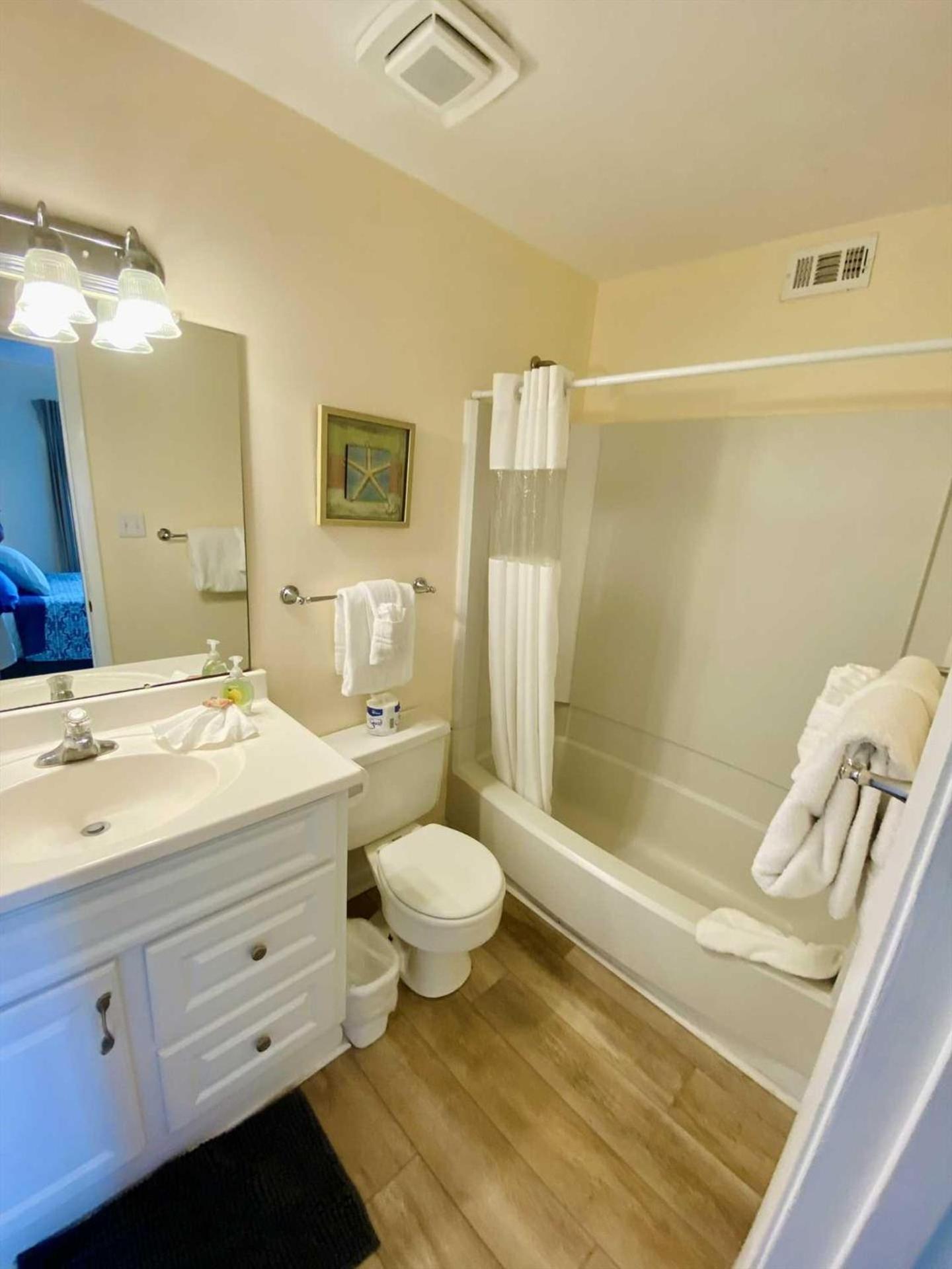 Lighthouse Point Rental 8B 티베아일랜드 외부 사진
